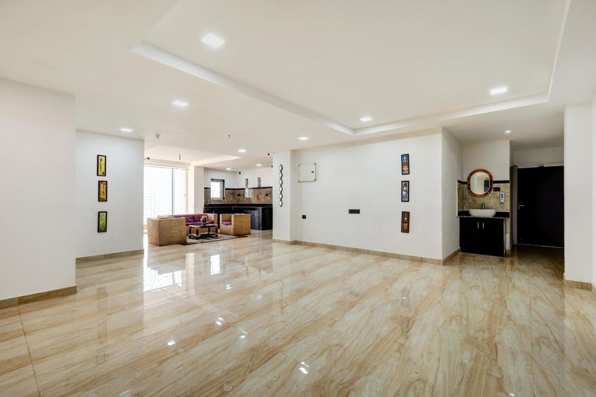 Hotel O Blubell Rengoni Guwahati Exteriör bild