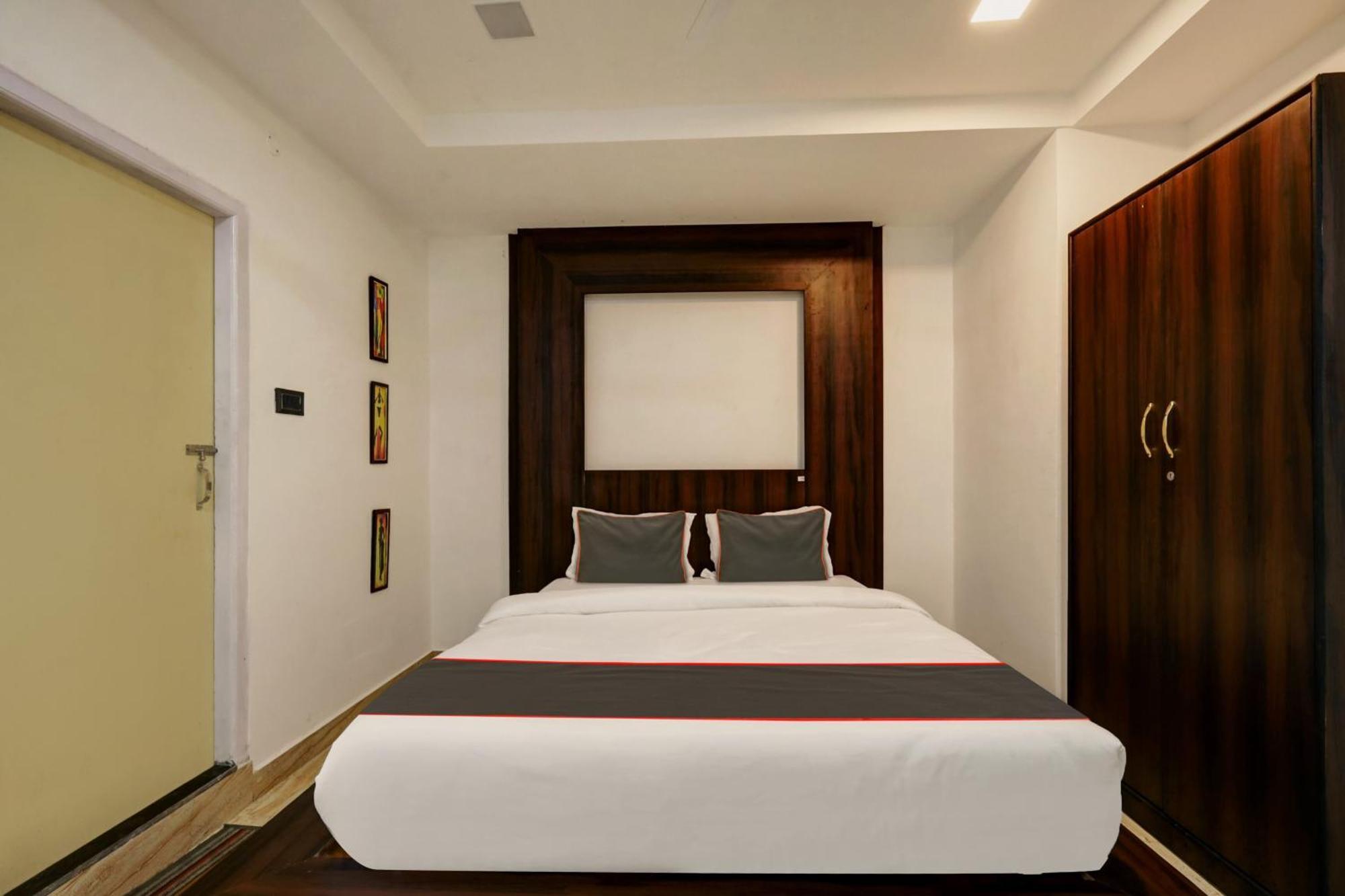 Hotel O Blubell Rengoni Guwahati Exteriör bild