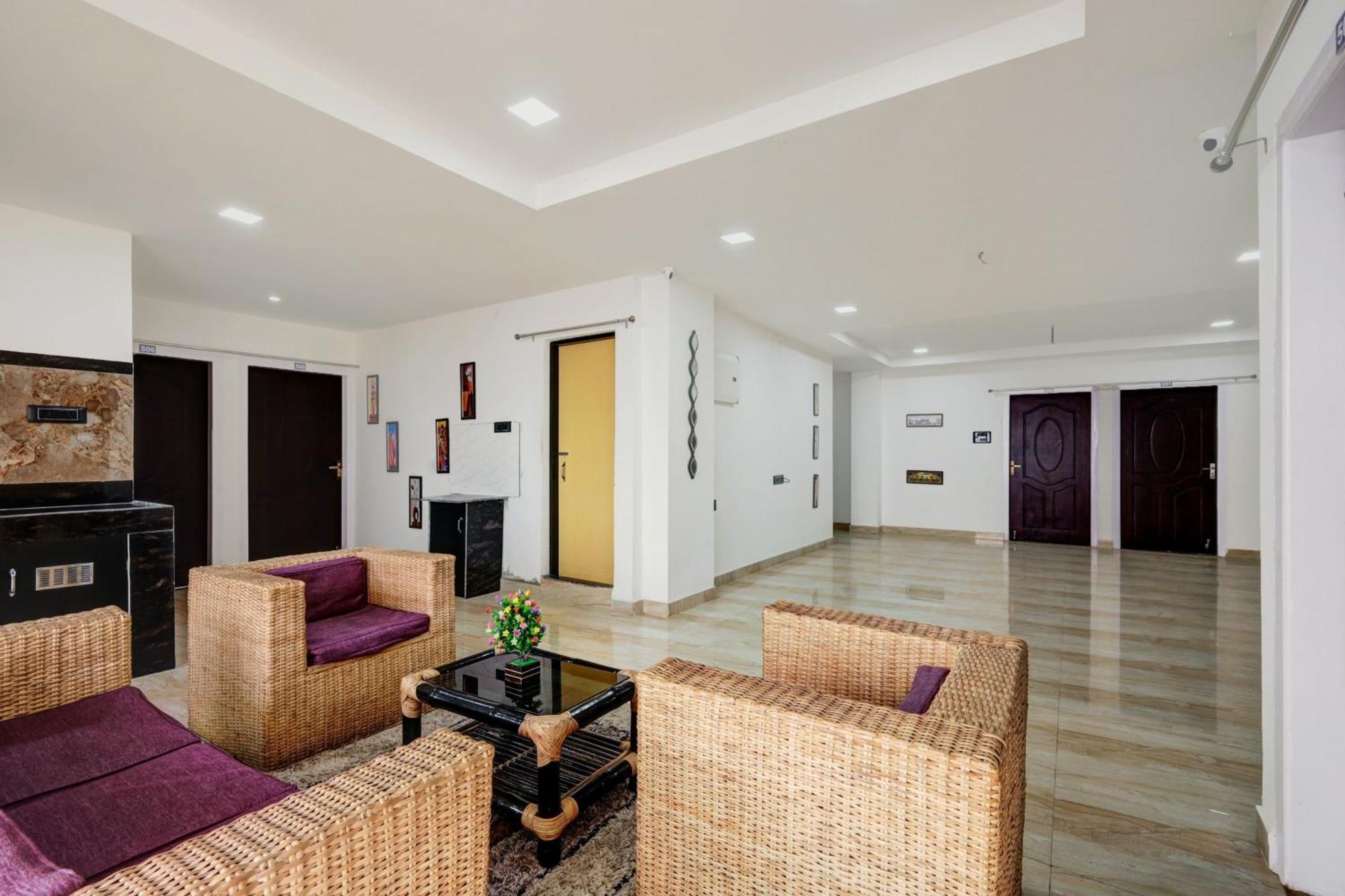 Hotel O Blubell Rengoni Guwahati Exteriör bild