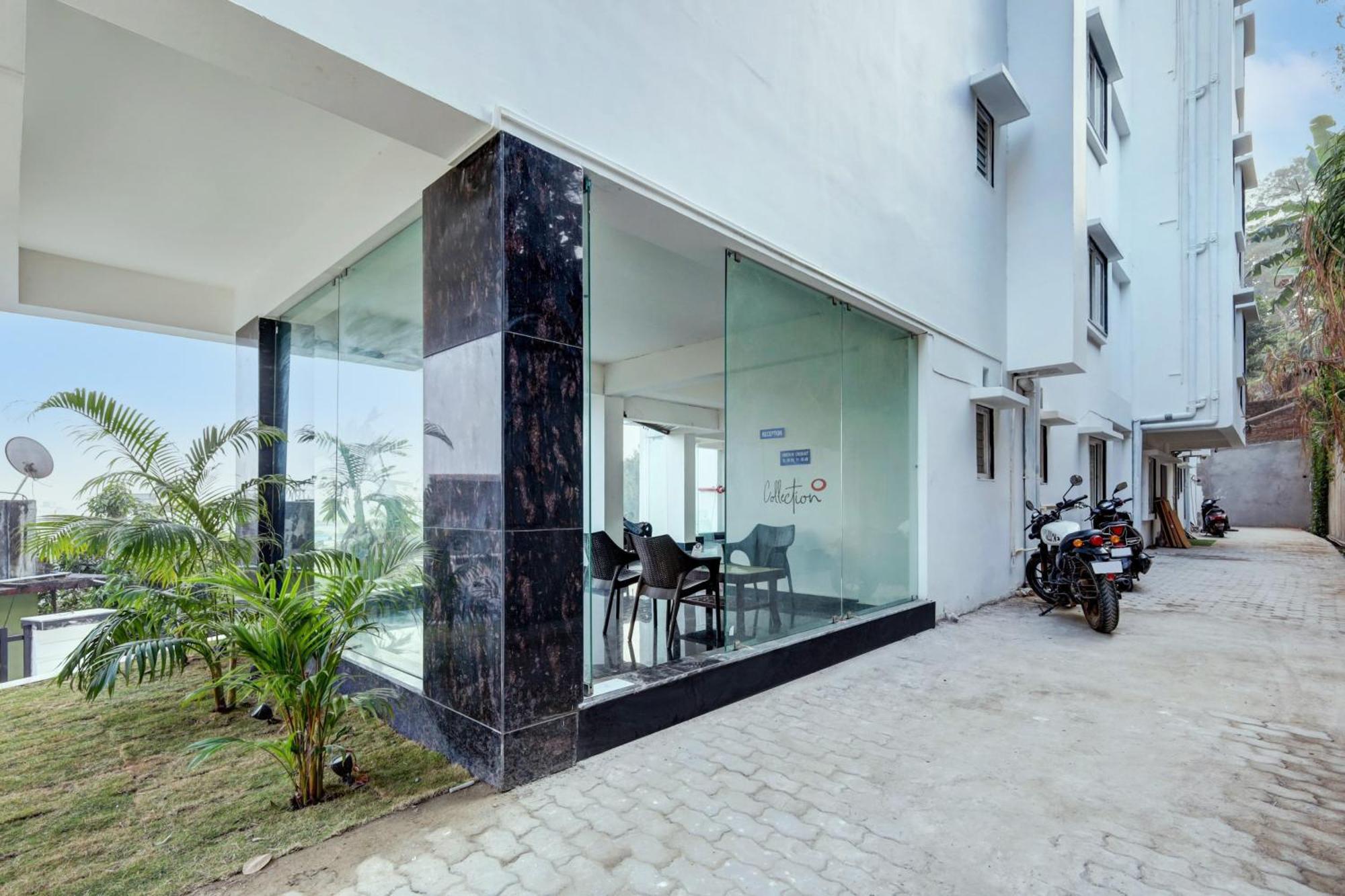 Hotel O Blubell Rengoni Guwahati Exteriör bild
